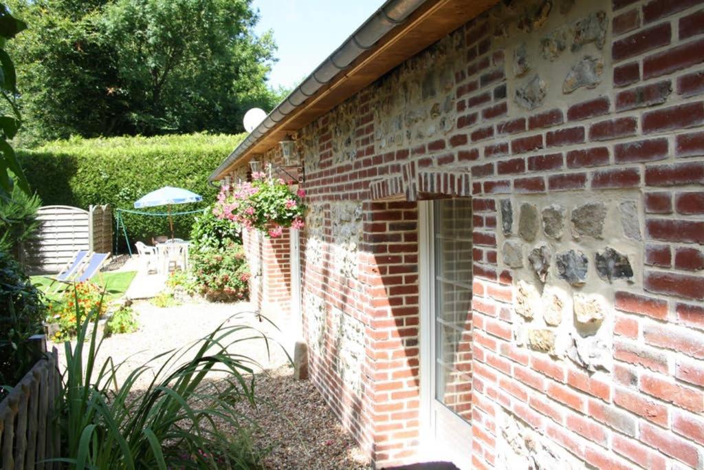 L'Ecurie D'Hubert Villa Gerponville Bagian luar foto