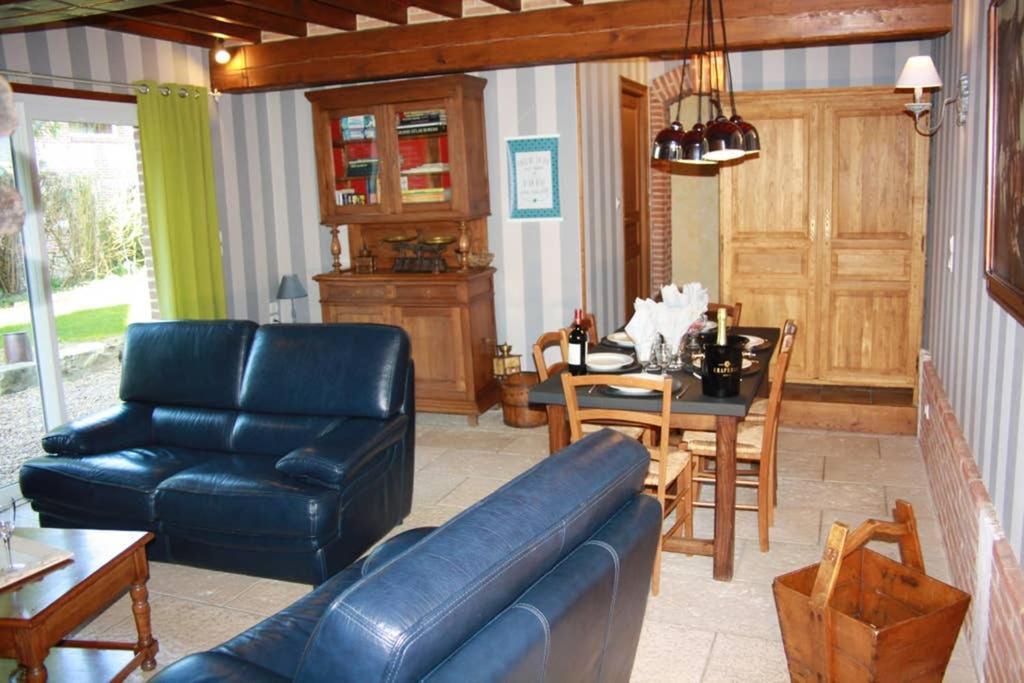 L'Ecurie D'Hubert Villa Gerponville Bagian luar foto